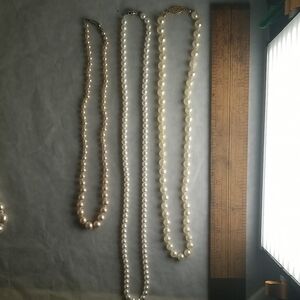 Faux Pearl Necklace Set